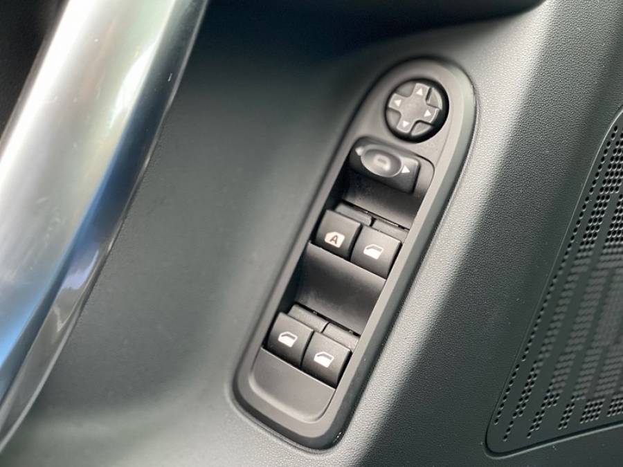 CITROËN - C3 - 2013/2013 - Preta - R$ 38.900,00
